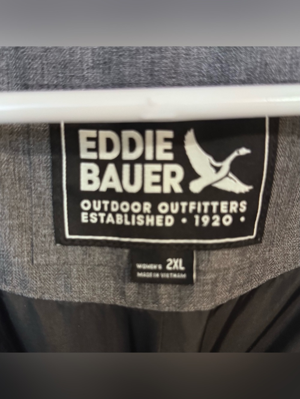 Eddie Bauer Women’s Gray Long Rain Coat Size 2XL - Picture 3 of 4